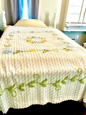 White Floral Chenille Bedspread with Pastel Flowers